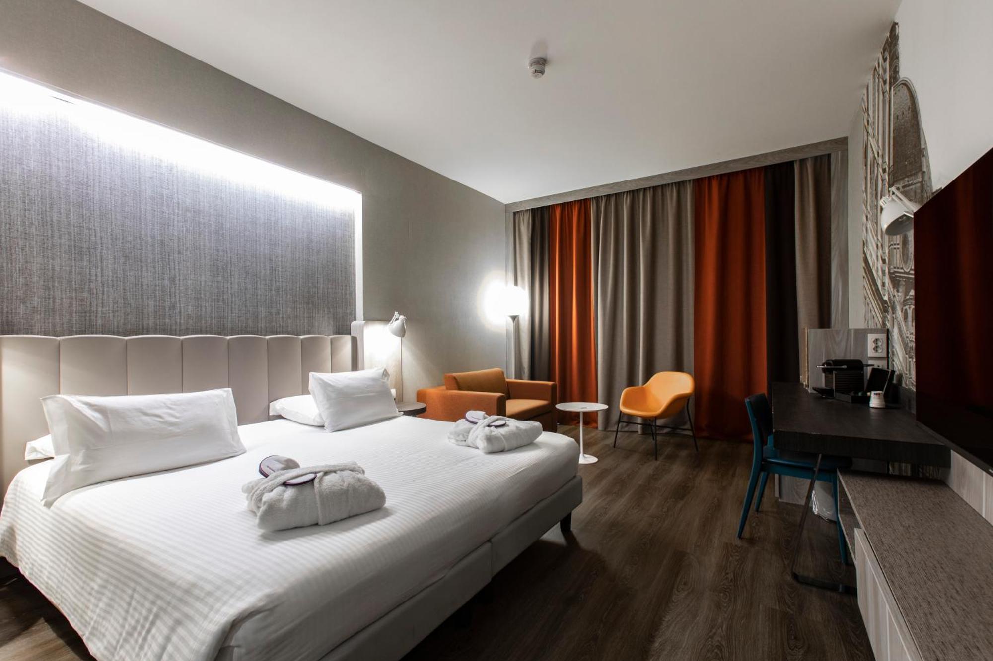 Mercure Firenze Centro Esterno foto